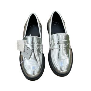 New with tags A new day silver vegan leather Jordan loafer